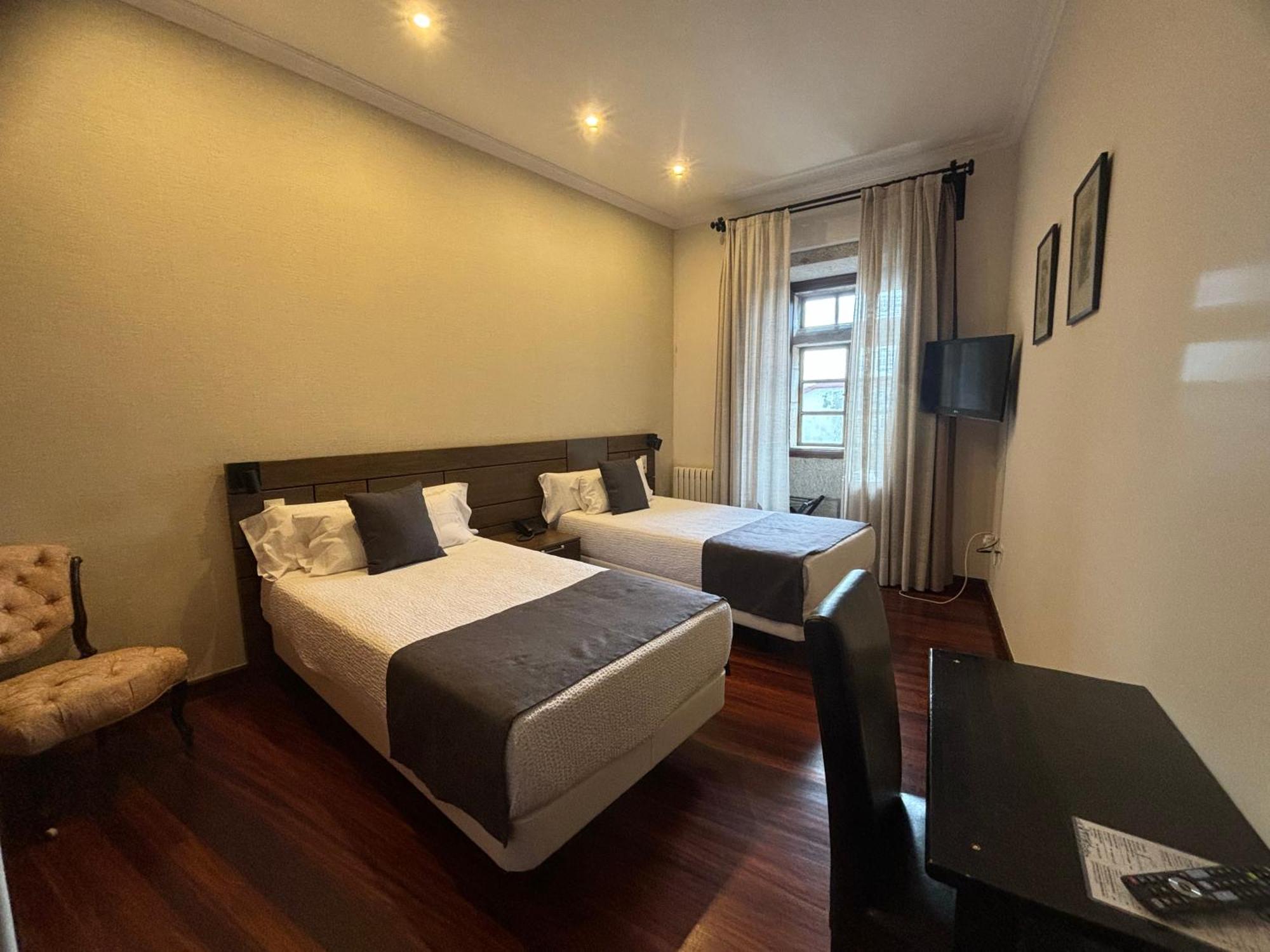 Hotel A Torre Do Xudeu Туй Экстерьер фото